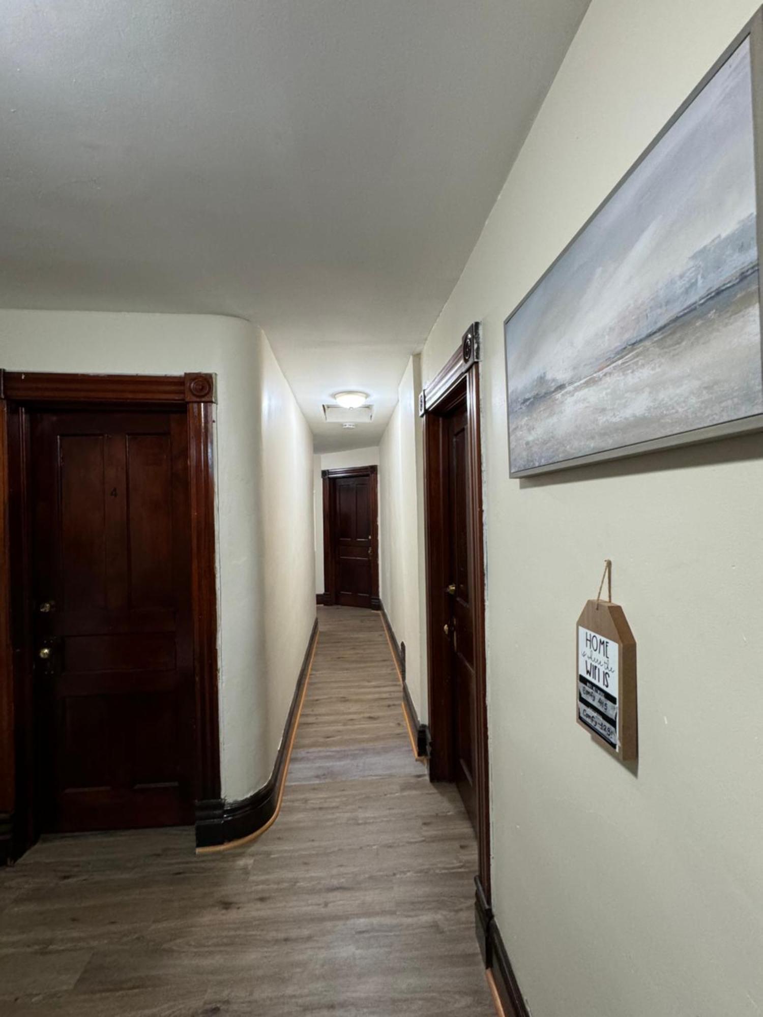 Comfy Getaway, 5 Bed, Sleeps 9, Walk To Falls! Niagarafallen Exteriör bild