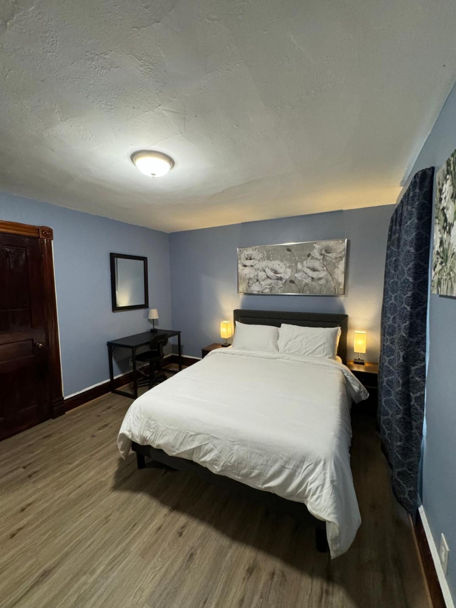 Comfy Getaway, 5 Bed, Sleeps 9, Walk To Falls! Niagarafallen Exteriör bild