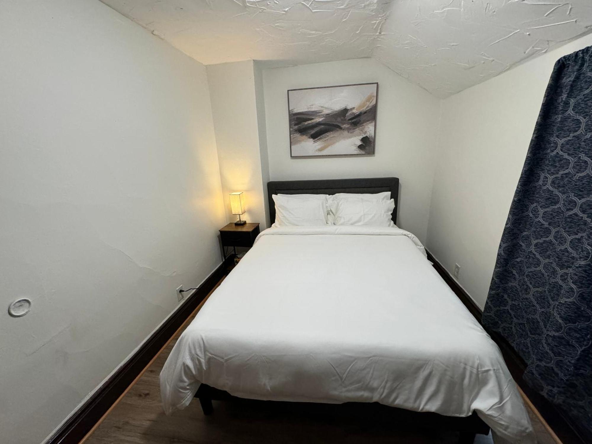 Comfy Getaway, 5 Bed, Sleeps 9, Walk To Falls! Niagarafallen Exteriör bild